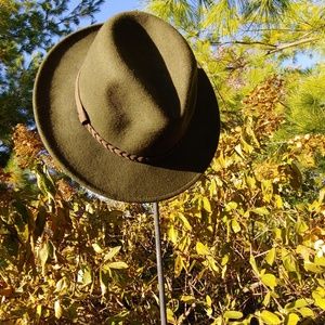 Green Western hat with braided hat band